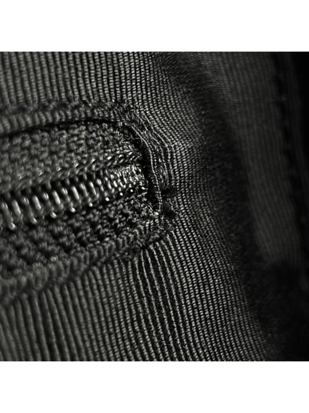 Chanel Logo Chain Tote Caviar Leather Black - Picture 13 of 14